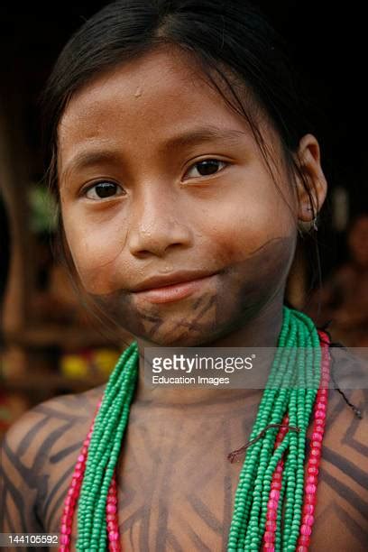 Embera Girl Photos Et Images De Collection Getty Images