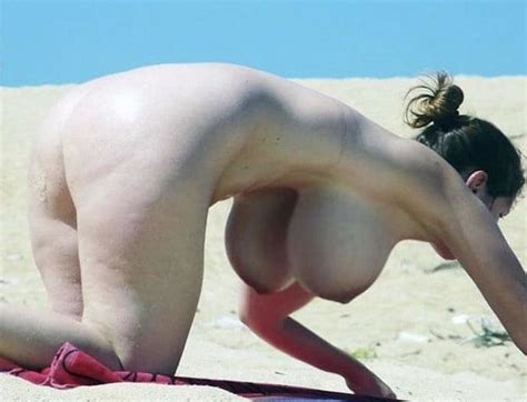 Big Boobs Tits Busty Beach Nude 1372787 ›