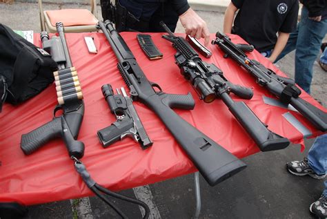 Los Angeles Police Department Lapd Swat Weapons A Photo On Flickriver