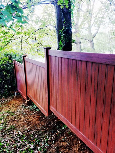 Woodgrain Vinyl Privacy Fencing Vinyl Privacy Fence Vinyl Fence