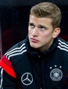 Born 27 april 1989) is a german footballer who plays as a defensive midfielder and central defender for bundesliga club bayer 04 leverkusen. Who is Simone Dettendorfer dating? Simone Dettendorfer ...