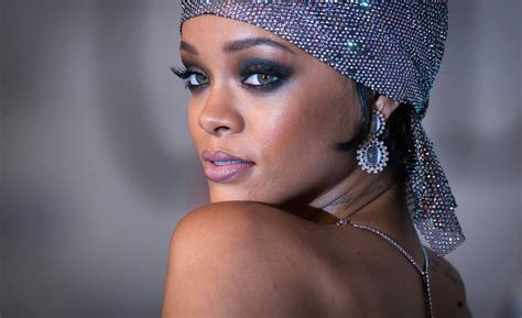 See The Sparkly Naked Dress Rihanna Wore To The CFDA Awards Well