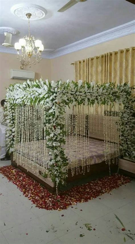 Pin By Vashiv N Karyavati On Wedding Theme In 2020 Wedding Night Room Decorations Wedding