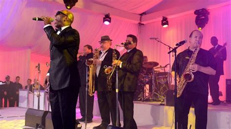 Tower Of Power Band Members Hit By Train In Oakland Cnn