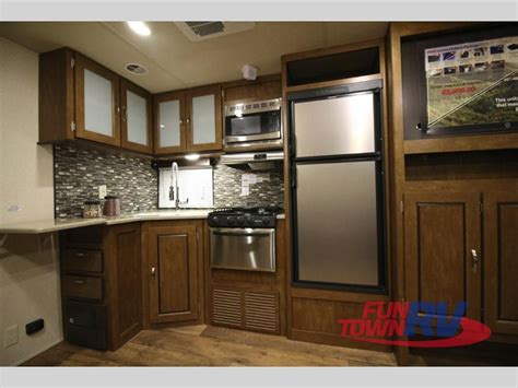 What puts an rv on the list: New 2017 Forest River RV Wildwood 27DBK Travel Trailer at ...