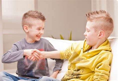10 Effective Tips On How To Help Your Child Make Friends