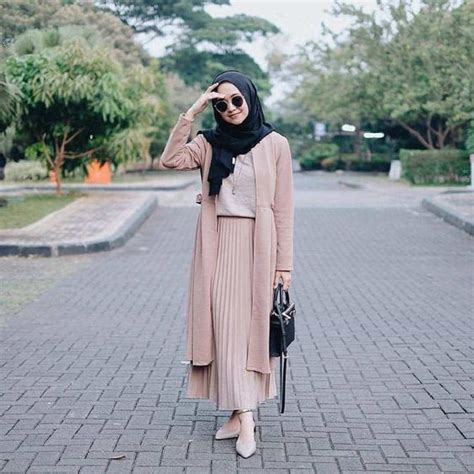 Baju Kondangan Simple Hijab Celana Jeans Homecare