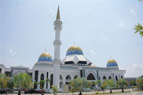 Information on the universiti islam antarabangsa universiti islam antarabangsa malaysia 1992 — 1995 bachelor's degree, business administration. 7 Masjid Universiti Paling Cantik di Malaysia