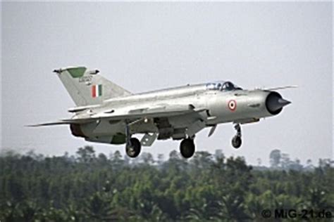 The first mig with a delta wing. Aero India 2003 - MiG-21.de