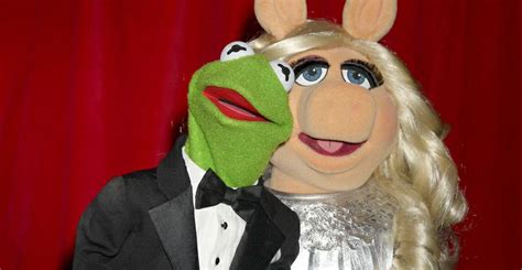 Kermit E Miss Piggy Irão Apresentar O Oscar 2012