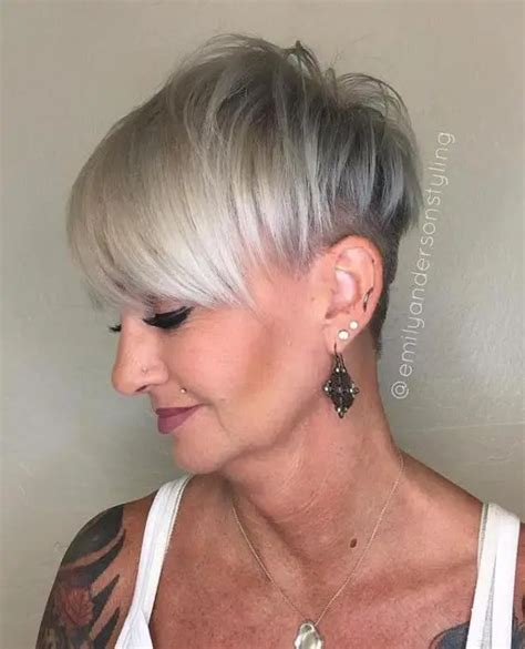 Super Edgy Pixie Hairstyle For Women Over 50 With Fine Hair 3 100