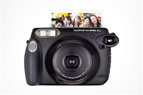 Fujifilm Instax 210 Instantly Prints Photos After You Take Them
