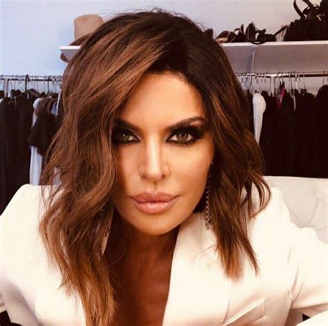 Pin By Danielle Sawyers On Lisa Rinna Lisa Rinna Hair Hair A