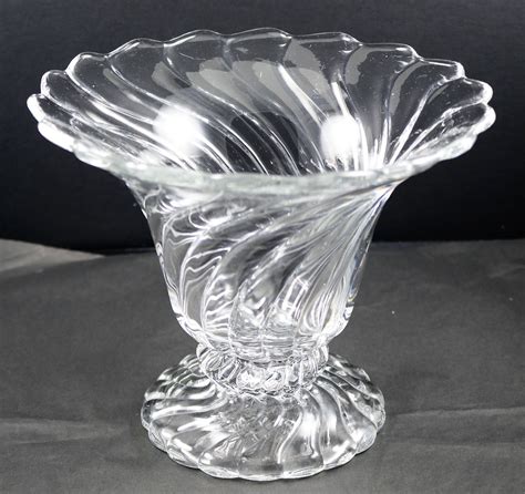Colony Pattern Line No 2412 Footed Vase Made By Fostoria Glass Co Fostoria Glass Vase