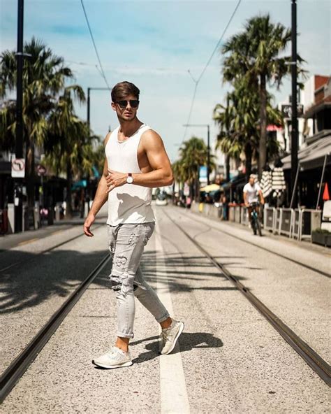 30 Summer Street Outfit Ideas For Men With Images Mens Summer