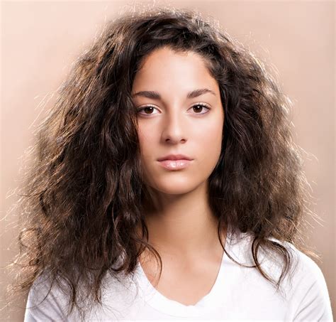Take your facial shape and hair texture into consideration to decide if a very short haircut is best for no, but it can cause curls to become permanently straighter and frizzier. 6 Wonderful Natural Remedies For Frizzy Hair! See!