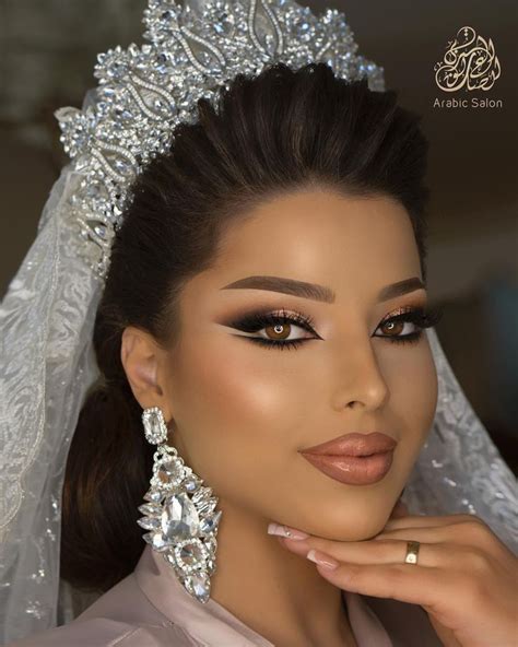 Pin By Day Guti Rrez On Novias Wedding Hair And Makeup Bridal Makeup Looks Big Eyes Makeup