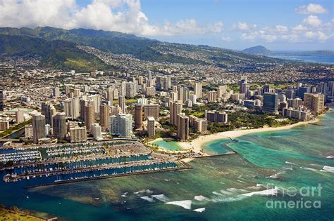 Aerial Of Honolulu Photograph By Ron Dahlquist Printscapes Fine Art
