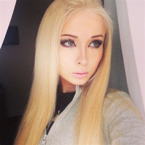 Human Barbie Doll 10 Shocking Photos Of Valeria Lukyanova That Will Make You Scratch Your Head