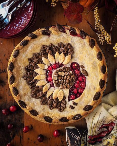 Creative Baker Creates Beautiful Pies That Are Perfect For Thanksgiving