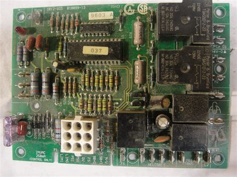 Goodman Gas Furnace Control Board B 18099 13 1012 933d Ebay Gas