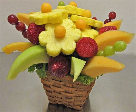 How To Make A Do It Yourself Edible Fruit Arrangement Crazeedaisee