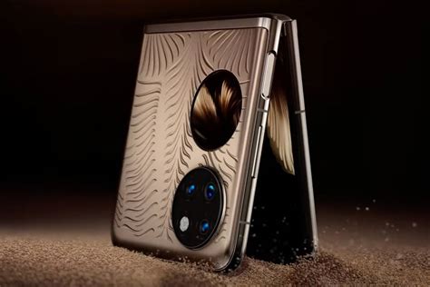 Huawei P50 Pocket Is A Luxury Flagship Flip Phone