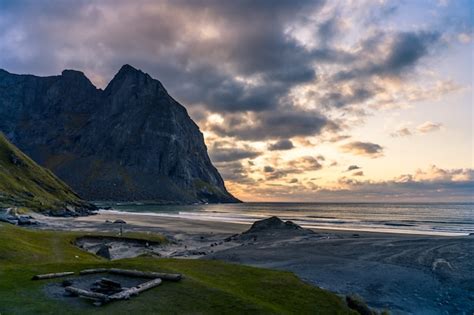 Premium Photo Landscape With Kvalvika Beach And Mountain Lofoten Norway