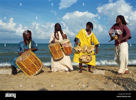 La Banda Turtle Shell Original Un Grupo De Músicos Garifuna Dangriga