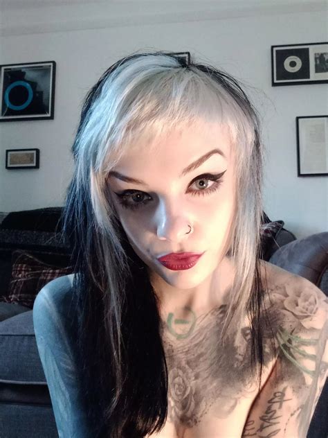 I Could Make You Cum In Seconds Nudes Hotchickswithtattoos Nude Pics Org