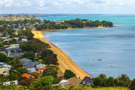 Vista Della Spiaggia Di Cheltenham Dalla Testa Auckland Nuova Zelanda