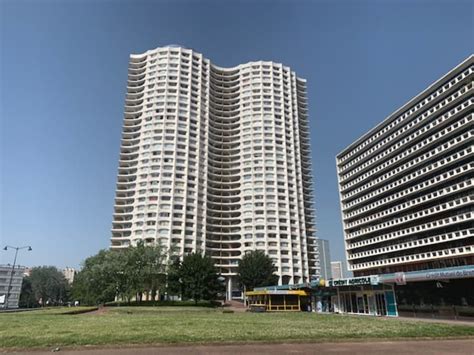 Le placement des agences, la totale connaissance des différents quartiers de rennes et la disponibilité sans faille de nos agents, font de l'offre assurance maison axa. Agence immobilière LFI à Rennes - Centre | LFI - La ...