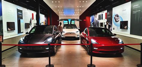 Tesla Showroom Opens In Romania But Tesla Isnt Running It