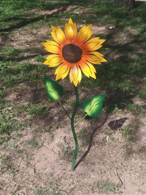 Metal Sunflower - 30" by HomeandPatios on Etsy | Metal garden art