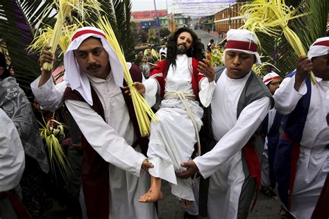 Palm Sunday 2016 Christians Across The Globe Mark Start Of Holy Week