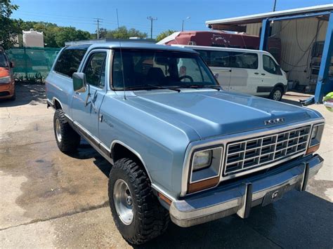 1984 Dodge Ramcharger Suv Blue 4wd Automatic Aw 100 Classic Dodge