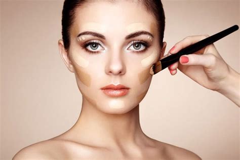 Tips And Tricks To Get A Flawless Makeup Base Day Makeup Flawless Makeup Makeup