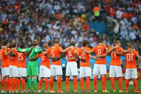 De wereld kampioenschappen komen er weer aan en het wordt dan ook hoog tijd dat je je klaar maakt om ons team op de juiste wijze aan te moedigen. Speelschema Nederlands Elftal 2020 - Vakantiespreiding.EU