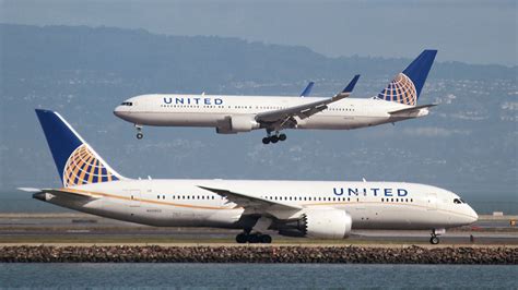 Airline Failed To Act After Pilot Posted Racy Photos Of United Flight