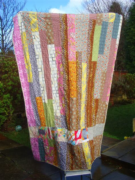 Bees Of A Feather Quilt And A Giveaway Charm About You