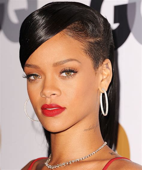 proof that rihanna looks good in every hairstyle rihanna hairstyles cool hairstyles rihanna
