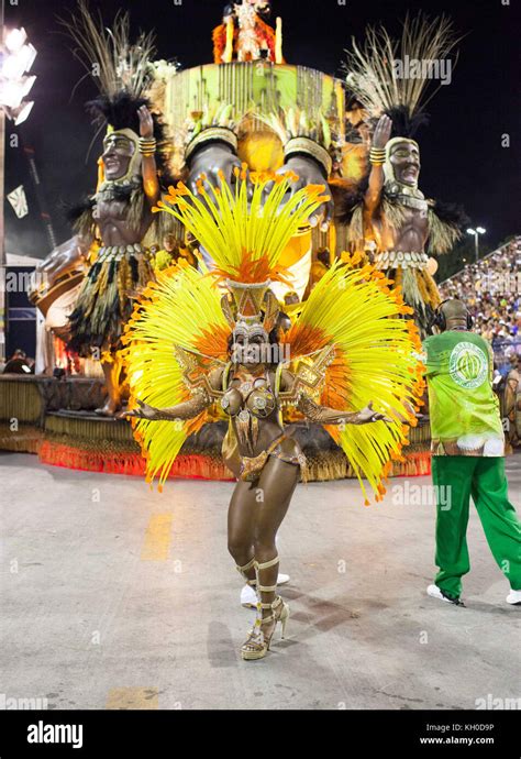 Samba Carnival Queen Rio Hi Res Stock Photography And Images Alamy