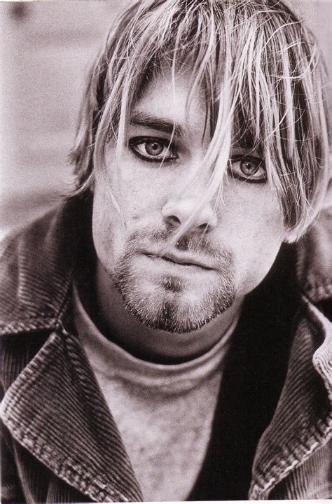 Kurt Cobain Photo 24 Of 72 Pics Wallpaper Photo 201841 Theplace2