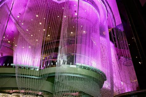 This is where lovers will find their alpine escape. 15 Romantic Things to do in Las Vegas for Couples - That ...