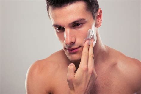 7 Tips For Men To Get Clear Skin The Indian Gent Clearskintips In
