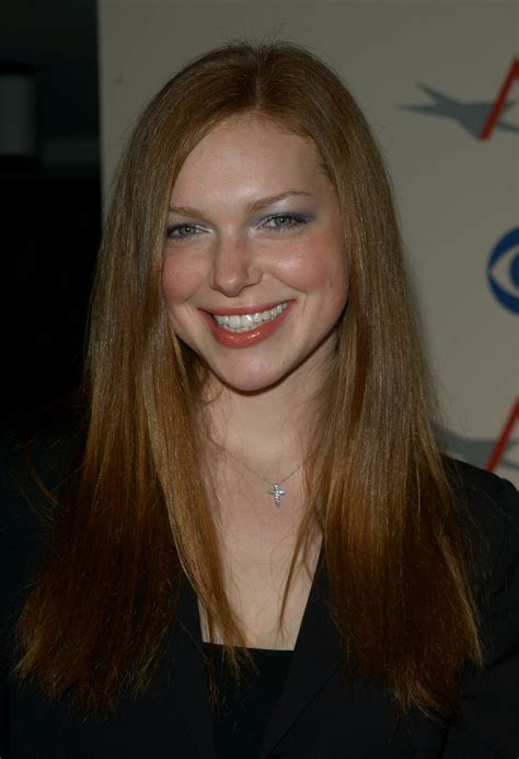 laura prepon photo gallery high quality pics of laura prepon theplace