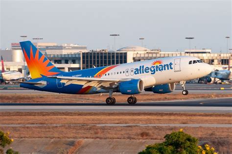 Allegiant A319 111 Landing At Lax On August 7 2018 San Jose Airport