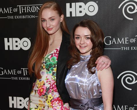 Game Of Thrones Maisie Williams And Sophie Turner Have Aced Halloween