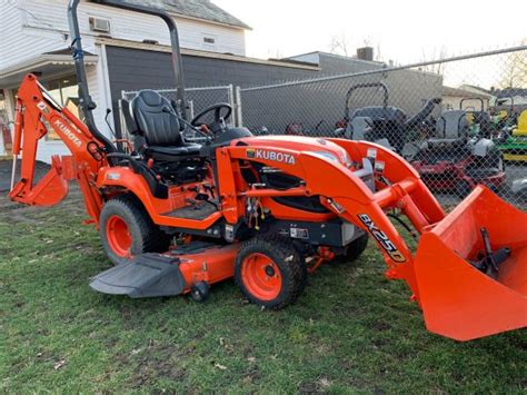 60in Kubota Bx25d Tractor Wloader And Backhoe Low Hours 229 A Month