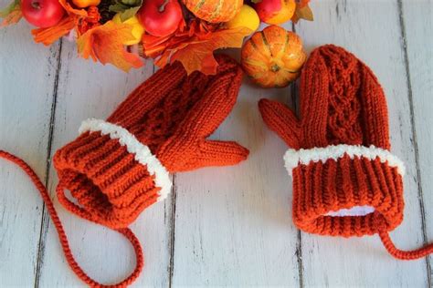 Fleece Lined Cable Mittens Knitting Pattern